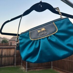 Coach wristlet (teal/turquoise color)